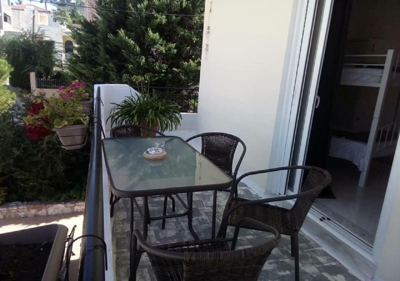 Galotel Agnoudas Near The Airport Markópoulon 外观 照片